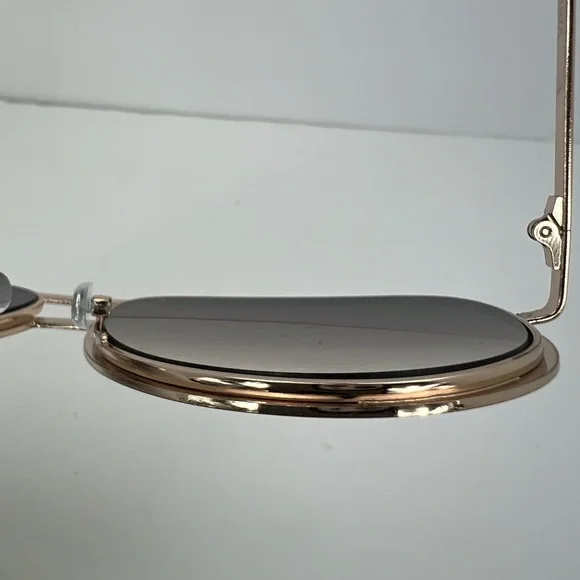 VINCE CAMUTO AVIATOR SUNGLASSES,2 TONE METAL FRAME, BROWN & GOLD, FADING LENSES - Picture 9 of 14